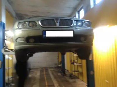 Previous thumb